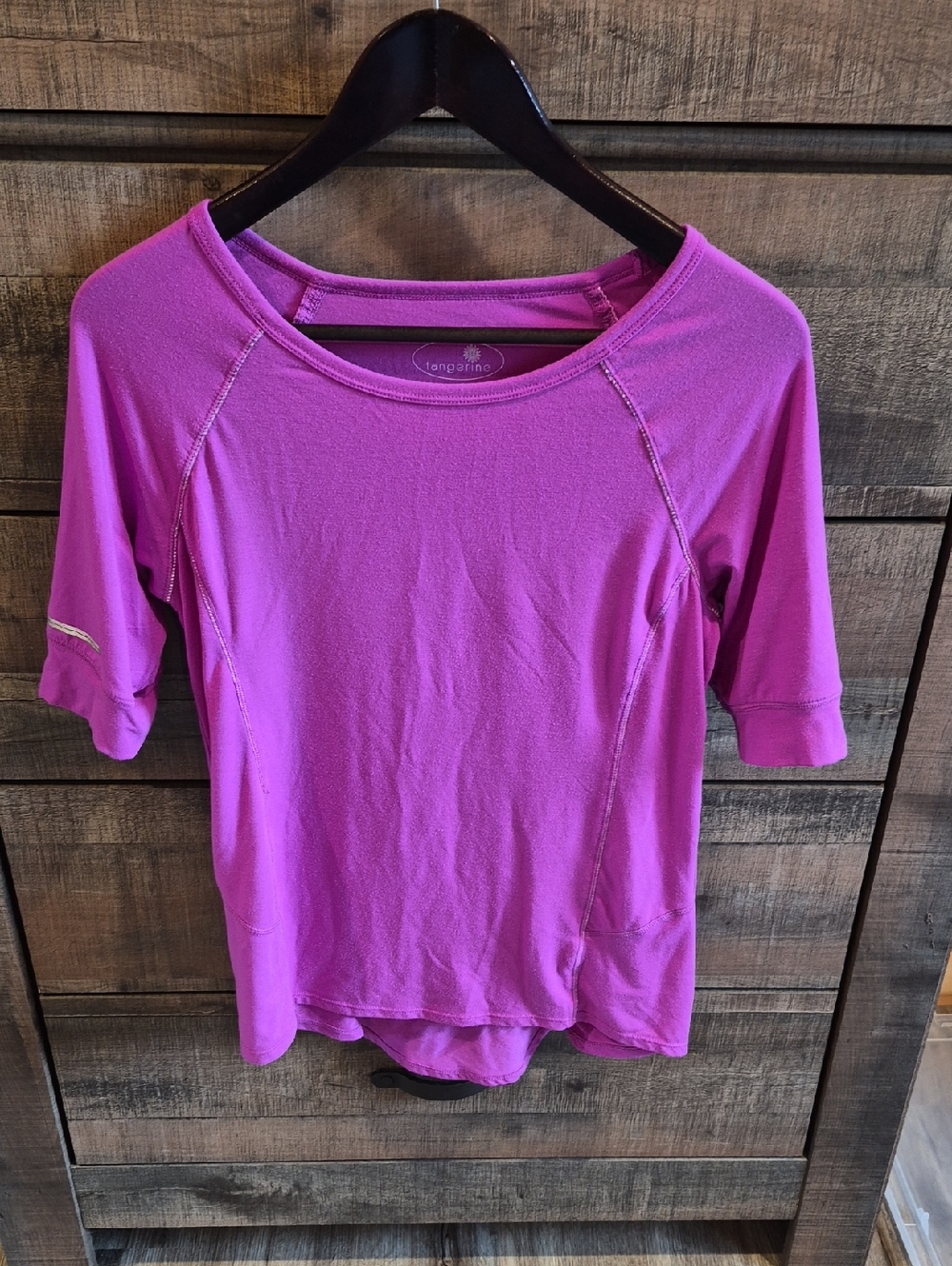 Tangerine Short Sleeve Scoop Neck Top in Bright Magenta